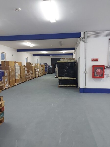Popesti Leordeni stradal 470 mp spatiu depozitare/showroom mica productie